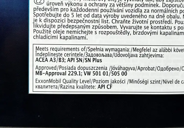 Oznaczenie oleju silnikowego: ACEA A3/B3, API SN/SN Plus, MB-Approval 229.1, VW 501 01/505 00, API CF.