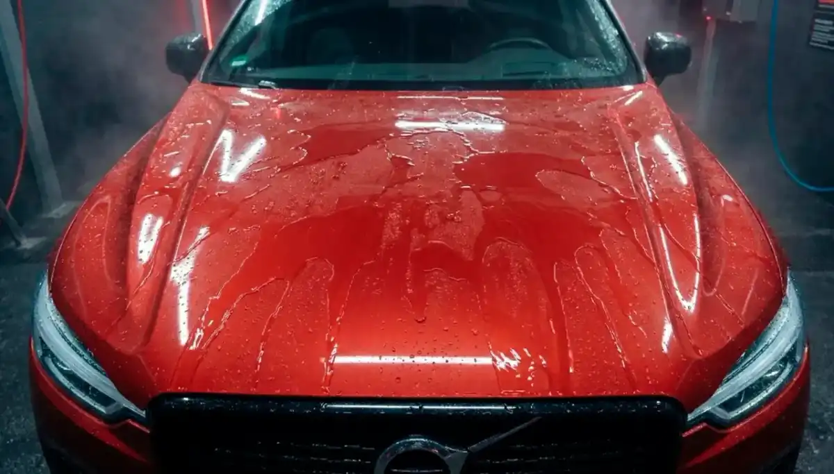 Jak myć auto z powłoką ceramiczną, by zachować połysk?